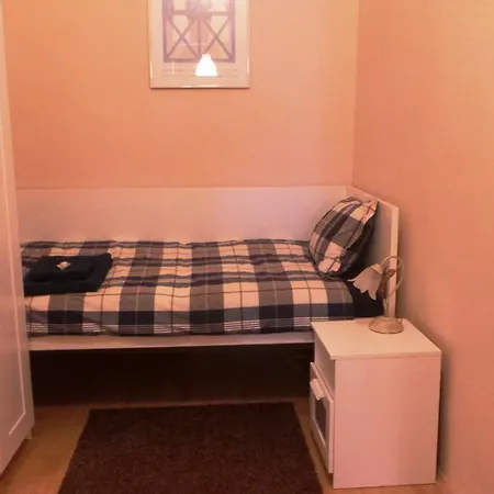 New Astoria Apartment
